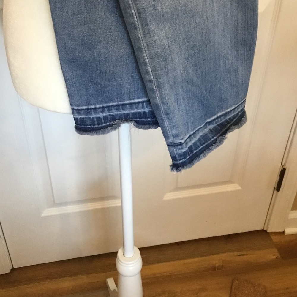 Nanette Lepore Distressed Grunge Light Blue Straight-Leg Jeans Embroidery Size10 - Picture 3 of 11